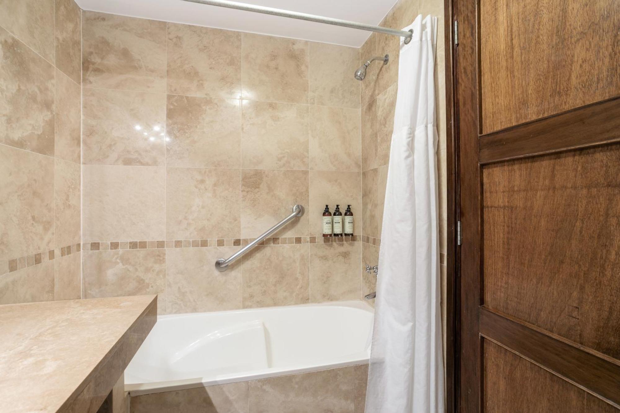 Wyndham Costa Del Sol Cusco Hotel Bagian luar foto