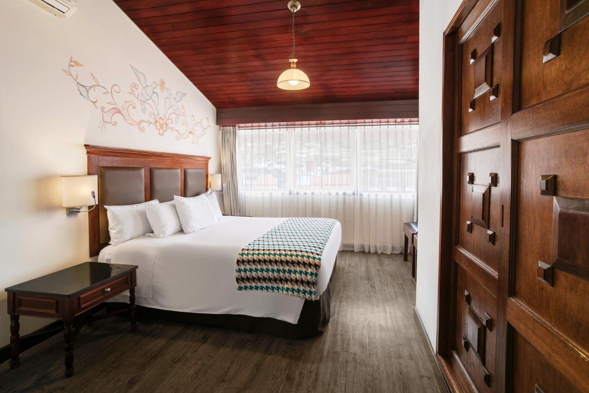 Wyndham Costa Del Sol Cusco Hotel Bagian luar foto