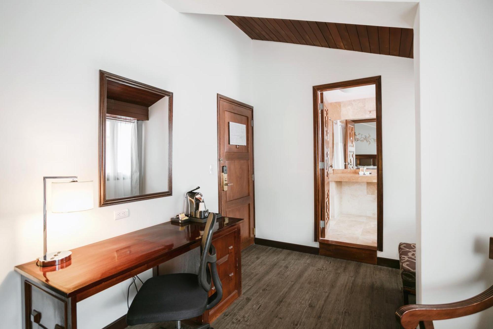 Wyndham Costa Del Sol Cusco Hotel Bagian luar foto