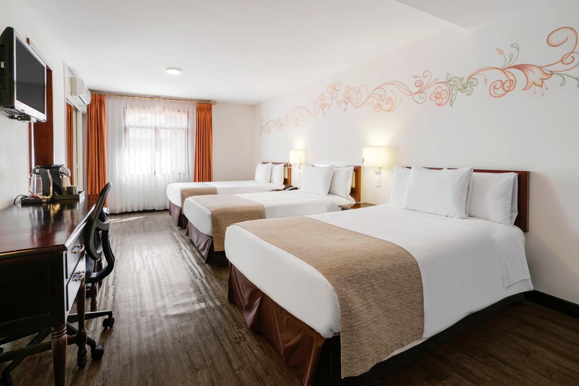 Wyndham Costa Del Sol Cusco Hotel Bagian luar foto